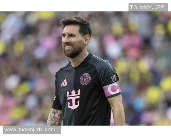 足球女星头像：从梅西到罗纳尔多，聚焦球员姓氏背后的传奇风采